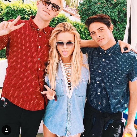 LF Tops - LF Chambray Lace Up