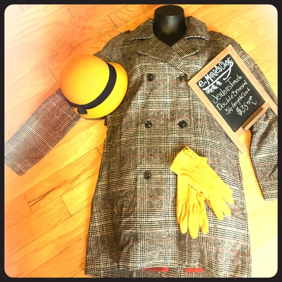 Double breasted 3/4 length wool blend coat