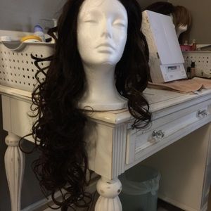 On hold. Until 16th Very long brown 💯%human hair