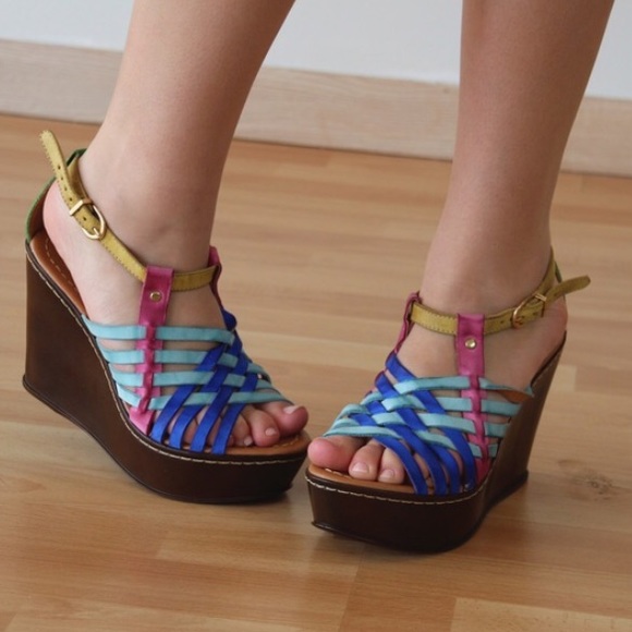 Passarela Leather Multi-color Wedges - Picture 4 of 4