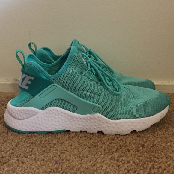 Nike Air Hurache Ultra