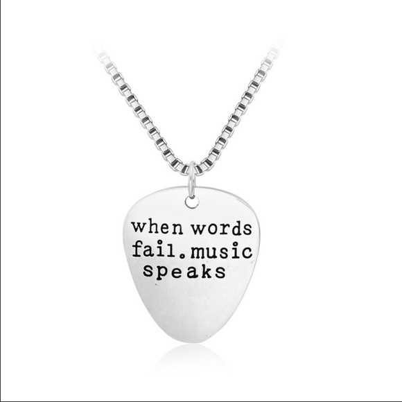 When words fail music speaks necklace - Picture 2 of 4