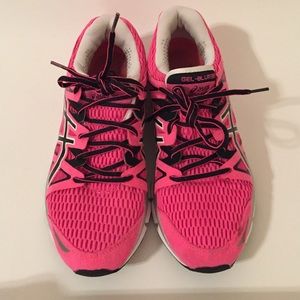 Asics hot pink running shoes