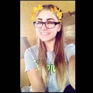 Meet your Posher, Brittany