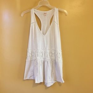 🌲Boho White Peplum Tank