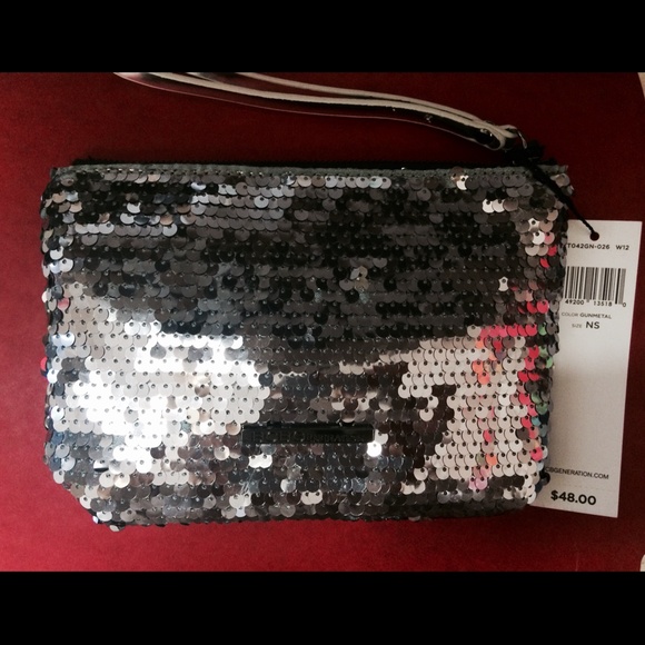 Wristlet