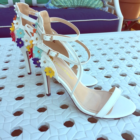 Chase and Chloe white sandals with flowers
