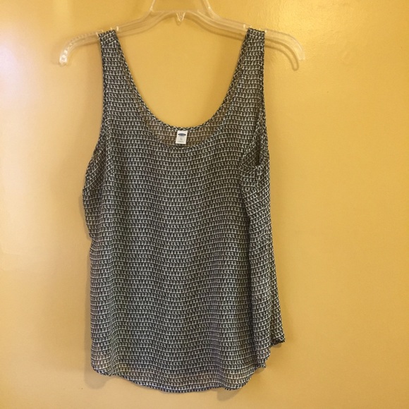 🌲•Old Navy• Patterned Tank