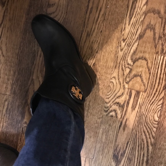Tory Burch bootie - Picture 2 of 4
