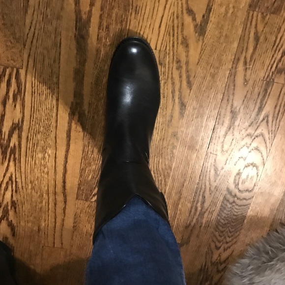 Tory Burch bootie - Picture 3 of 4
