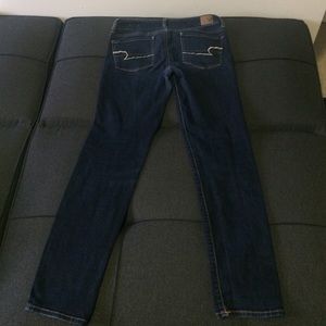 American Eagle Skinny Jeans!! Size 6