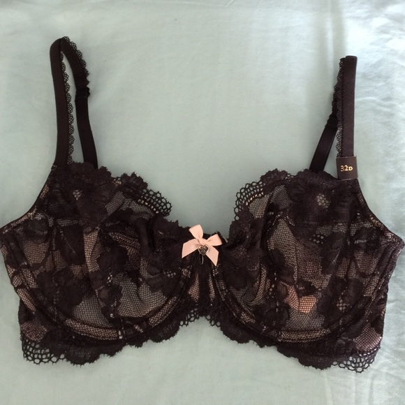 New with tags Victoria's Secret bra 32D 32DD 32DDD