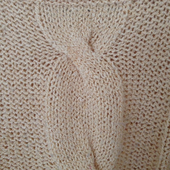 Dainty Cream Sweater - Picture 3 of 4