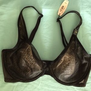 New with tags Victoria's Secret bra 32DD