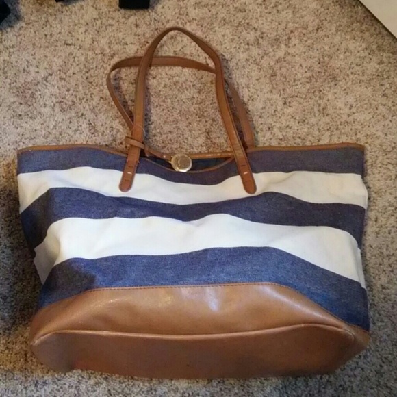 Tommy Hilfiger striped tote bag.