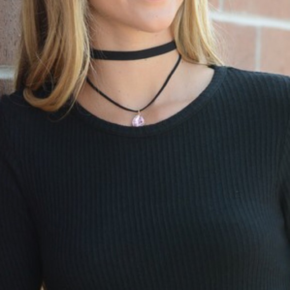 ๐LEVI layered gemstone choker - WHITE - Picture 2 of 4