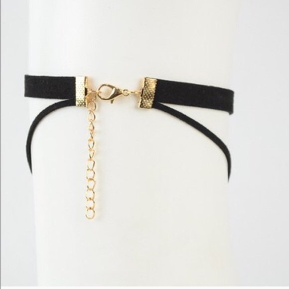 ๐LEVI layered gemstone choker - WHITE - Picture 4 of 4