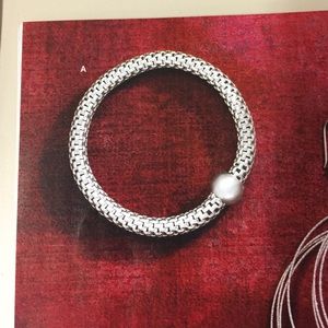 Silpada Chic Stretch Bracelet