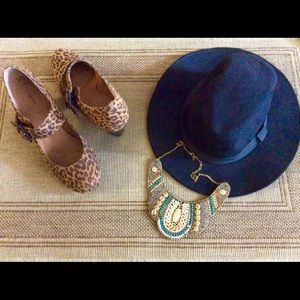 Women's Mary-Jane Style Leopard Pumps