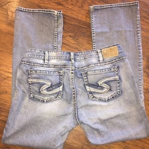 Silver jeans Tuesday 18x33 boot cut