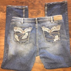 Silver Jeans Tuesday 18x33