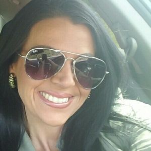 Meet your Posher, Ashly