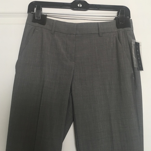 NWT'S Theory Size 0 Cobble Gray Pant Suit.