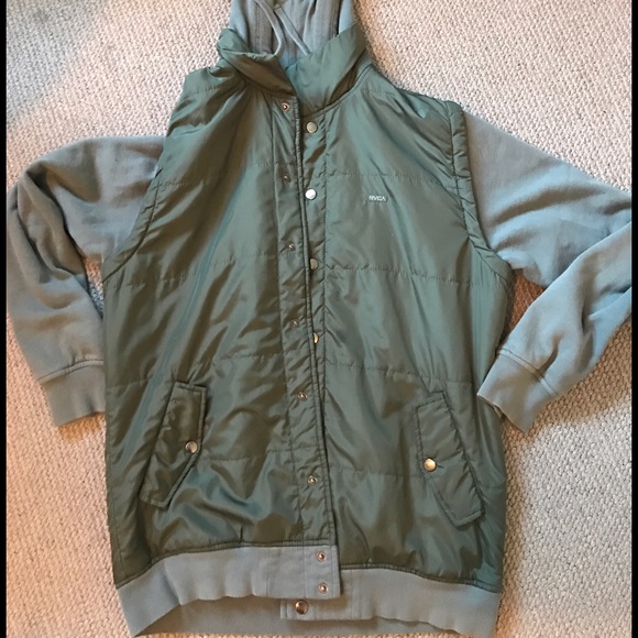 Green RVCA puffer jacket. Size M in great shape