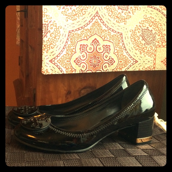 Tory Burch Black Wet Leather Heel, 2 times worn!