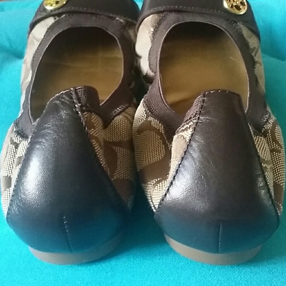 Coach Signature Ballet Flats Khaki Brown - Picture 3 of 6