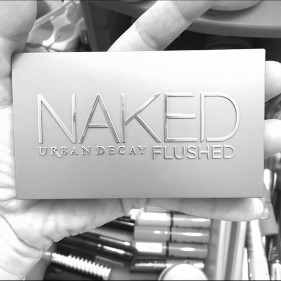 Urban Decay Flushed palette