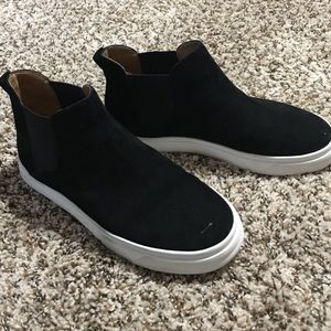 14th & Union size 71/2  Black suede high top shoes