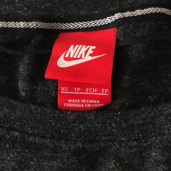 Nike three-quarter sleeve top in Gray sz-XS - Picture 3 of 3