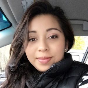 Meet your Posher, Claudia