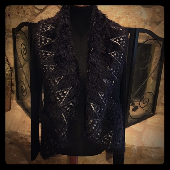 Super Soft Cozy Black Sweater!