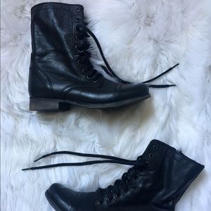 Steve Madden Troopa Boots