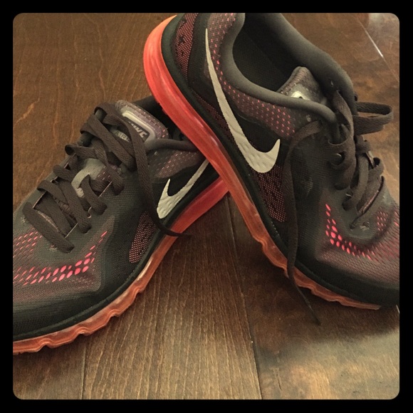 Women's size 11 Airmax -Make an offer