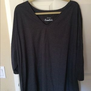 Classic dark gray soft tee with 3/4 sleeves!! 💎💎