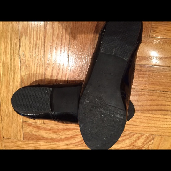 BASS Black Patent Wingtip Oxfords size 10 - Picture 3 of 3