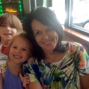 Meet your Posher, Linda