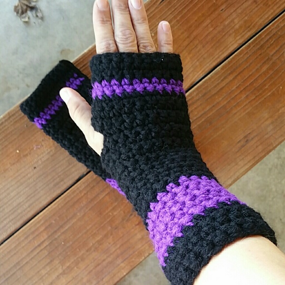OOAK Crocheted Arm Warmers - Picture 2 of 3