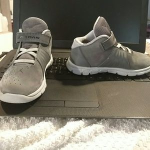 Jordan shoes: toddler boy