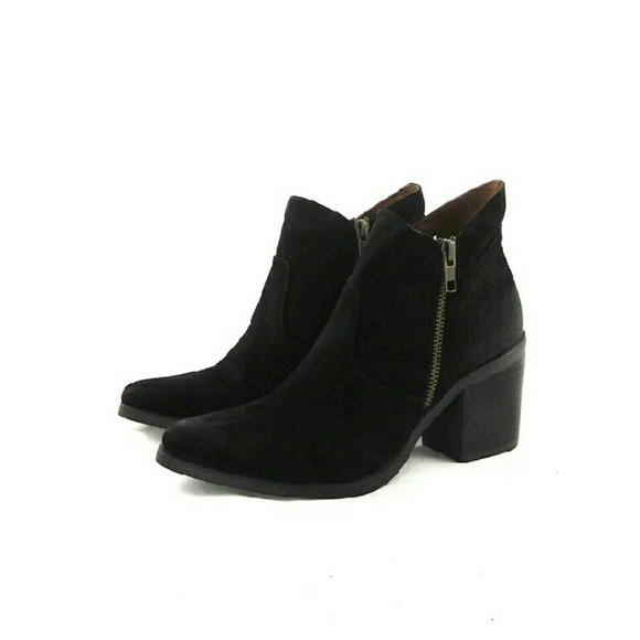 Steve Madden Pierce Black Suede Boots