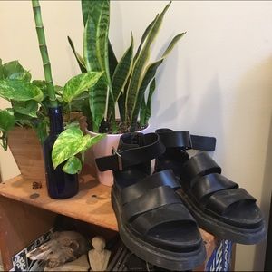 Clarissa - DR MARTENS