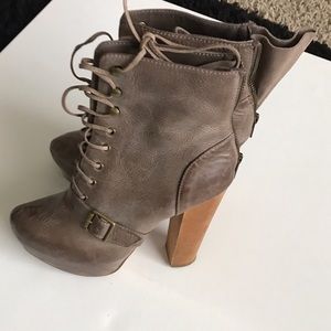 Steve Madden boots