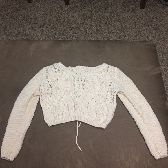 Crop top sweater