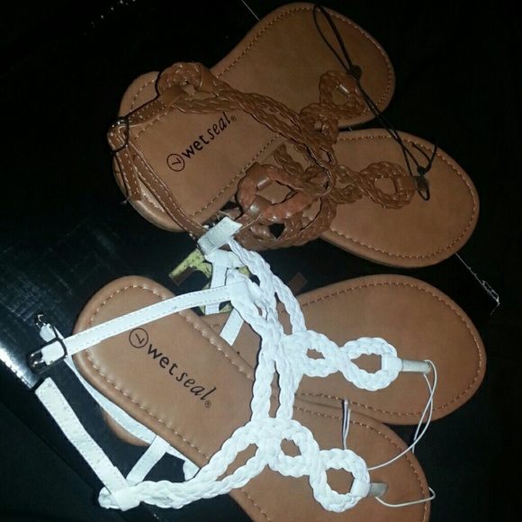 2 nwt gladiator sandals