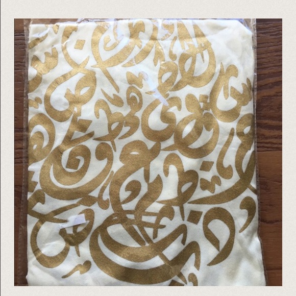 Chic Calligraphy Pashmina