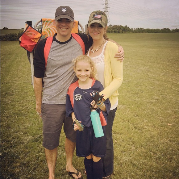 Meet your Posher, Amanda - Picture 3 of 4