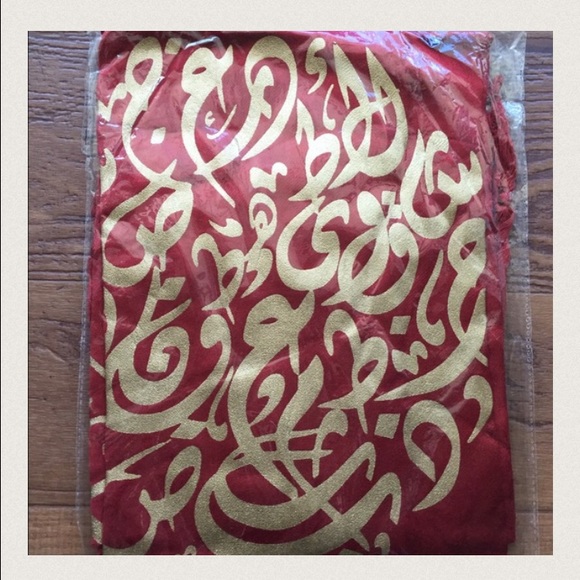 Chic Calligraphy Pashmina